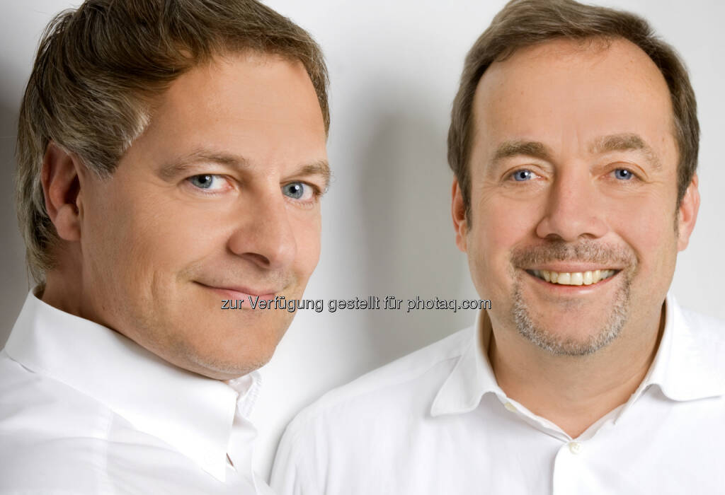 Norbert Steinke und Richard Lohner, GF Hallhuber, eröffnen ein Geschäft auf der Mariahilferstrasse 51 (c) Aussendung (05.08.2013) 