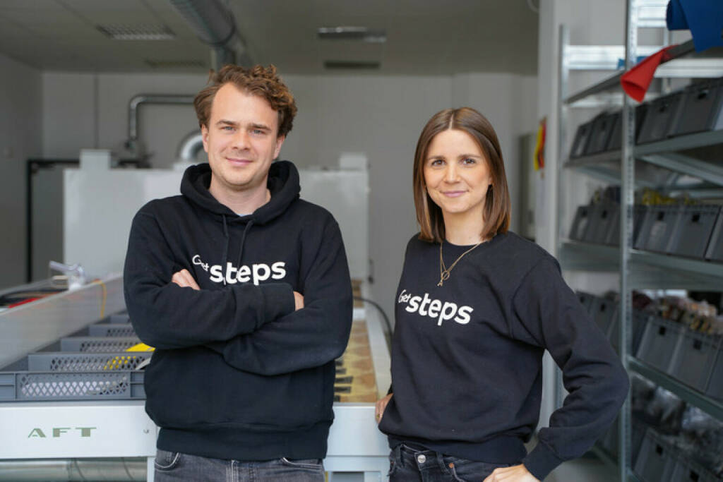 Startup GetSteps ist ein Start-up mit innovativem Konzept für den Online-Vertrieb von maßgefertigten orthopädischen Schuheinlagen. Einlagen jetzt auch in Österreich möglich; das GetSteps Gründerteam Annik Wolf und Vincent Hoursch; Credit: Getsteps (15.06.2021) 