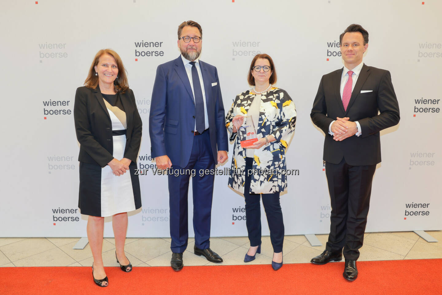 Andrea Herrmann, Martin Füllenbach & Judit Helenyi (Semperit), Christoph Boschan - Wiener Börse Preis 2021