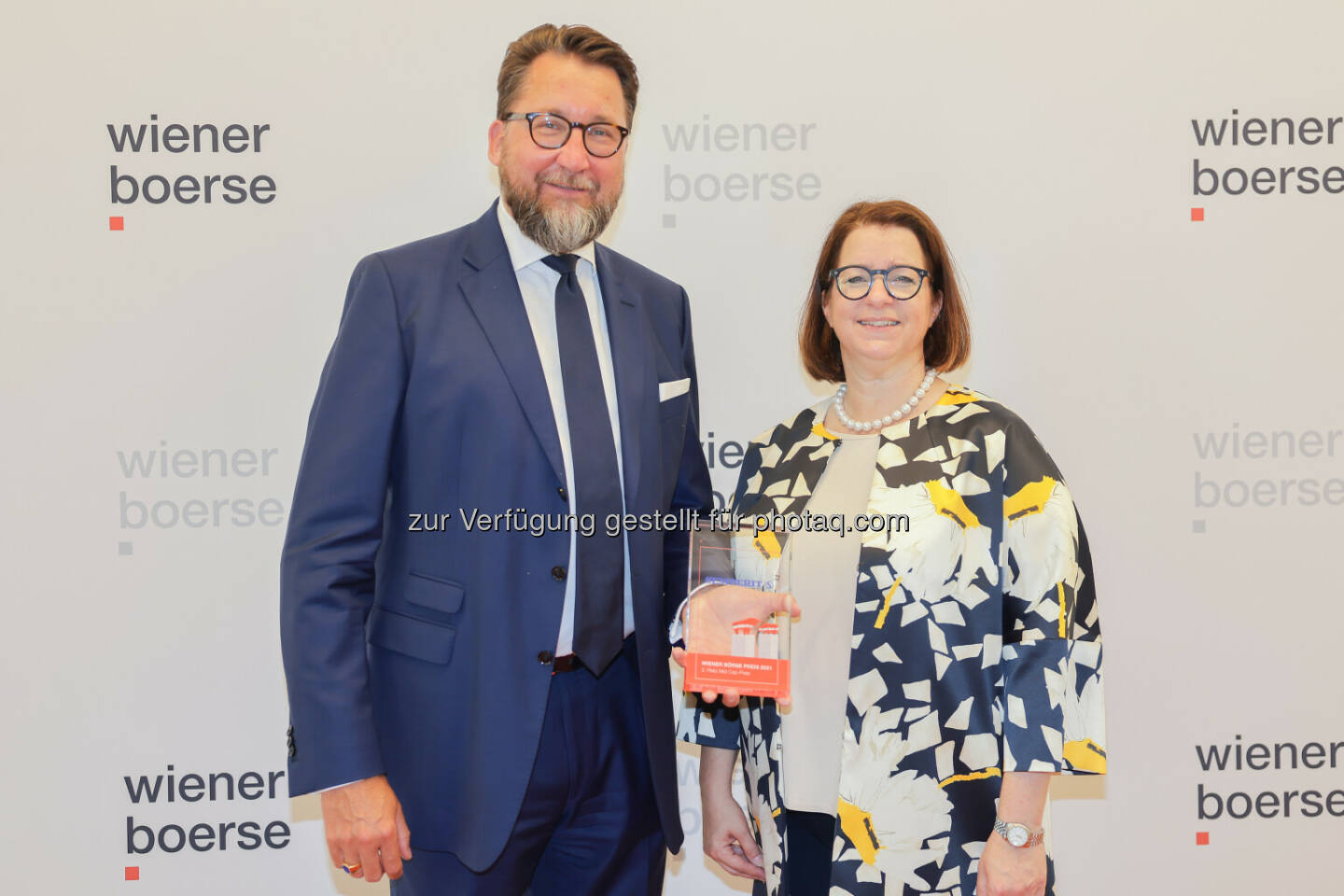 Semperit CEO Martin Füllenbach & IRO Judit Helenyi - Wiener Börse Preis 2021