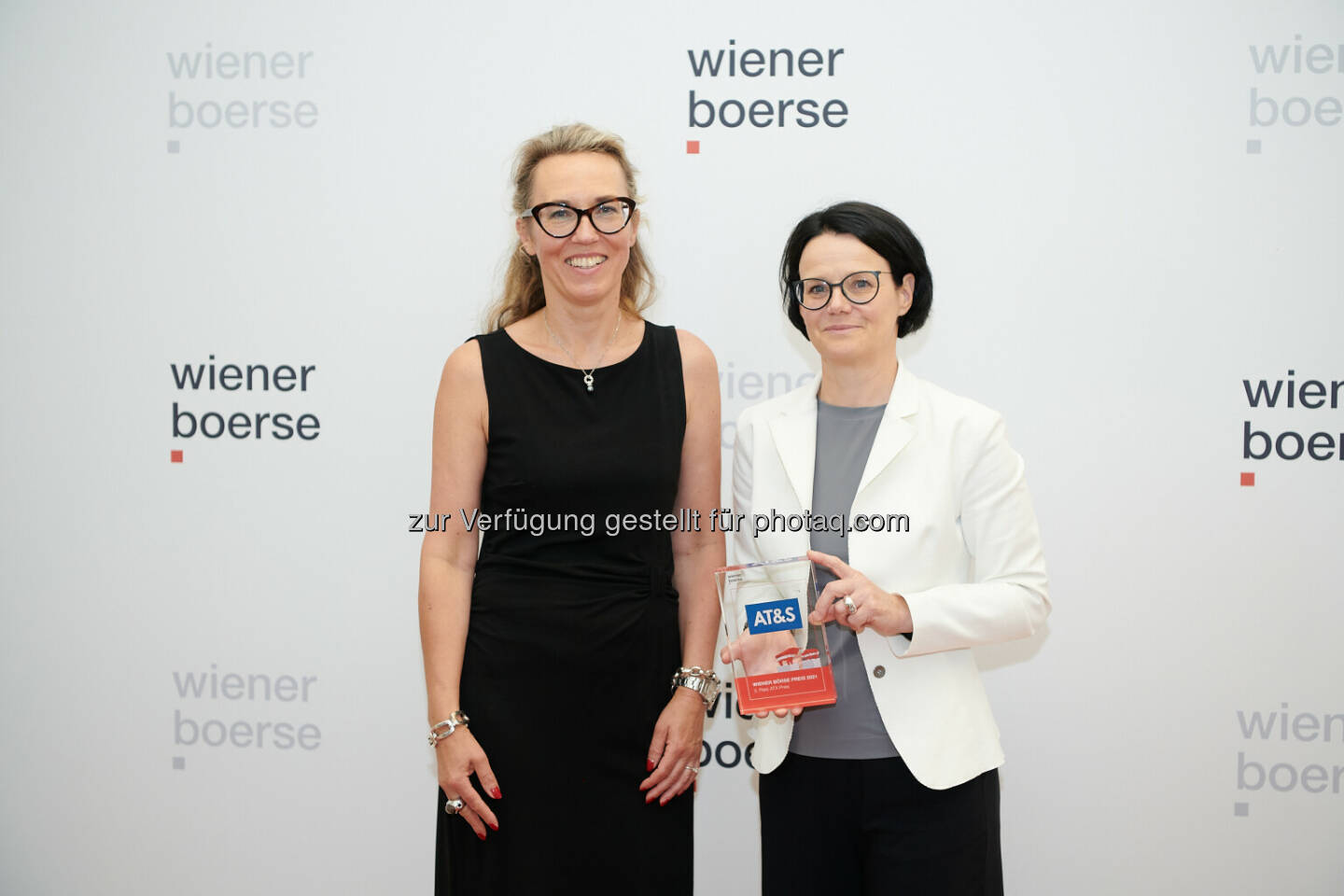 AT&S CFO Simone Faath & IRO Gerda Königstorfer - Wiener Börse Preis 2021