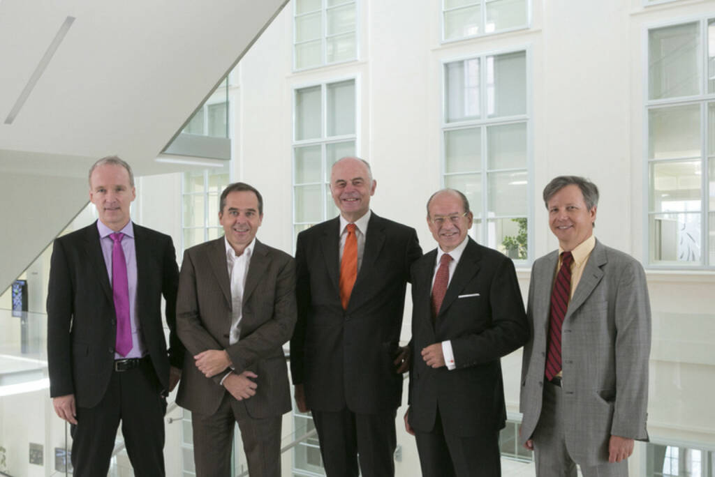 ... beim Kapitalmarktgipfel, den ich mit dem BMF gebastelt habe, die Namen unter http://finanzmarktfoto.at/page/index/612 (08.08.2013)