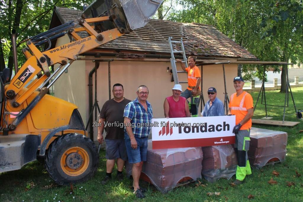 💪💪💪 Rasche Hilfe nach Hagelunwettern: Wienerberger schickt Expertentrupp und Dachziegel nach Schrattenberg (NÖ). Alle Infos: https://bit.ly/Soforthilfe-Schrattenberg (10.08.2021) 