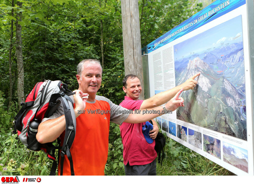 Franz Meingast (Uniqua) und Philipp Bodzenta (Coca Cola). Foto: GEPA pictures/ Markus Oberlaender (13.08.2013) 