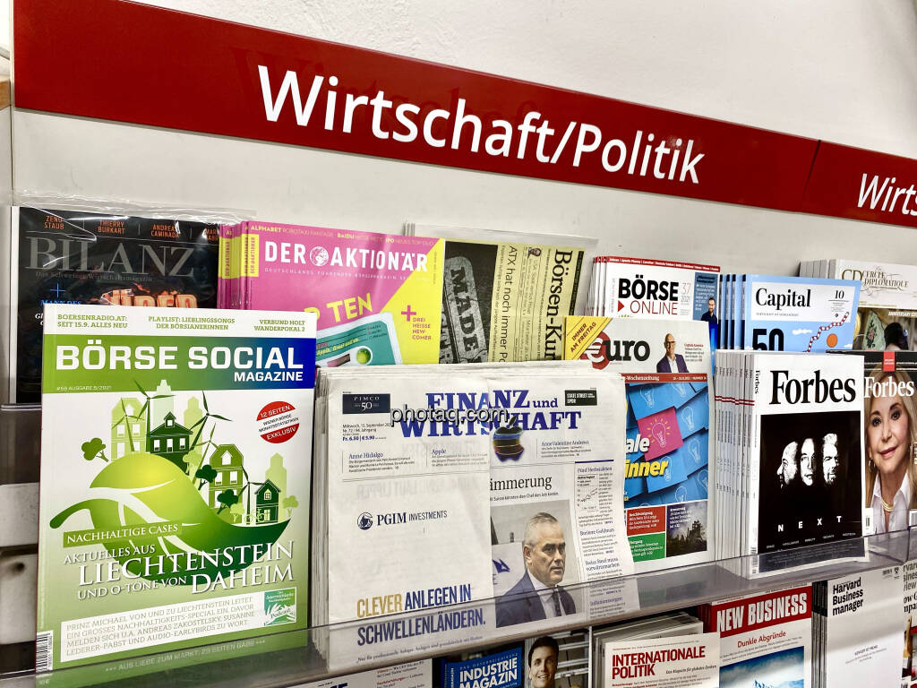 Börse Social Magazine #56, Kiosk, Morawa, Nachhaltige Cases - Aktuelles aus Liechtenstein und O-Töne von Daheim - http://boerse-social.com/magazine, © photaq.com (16.09.2021) 