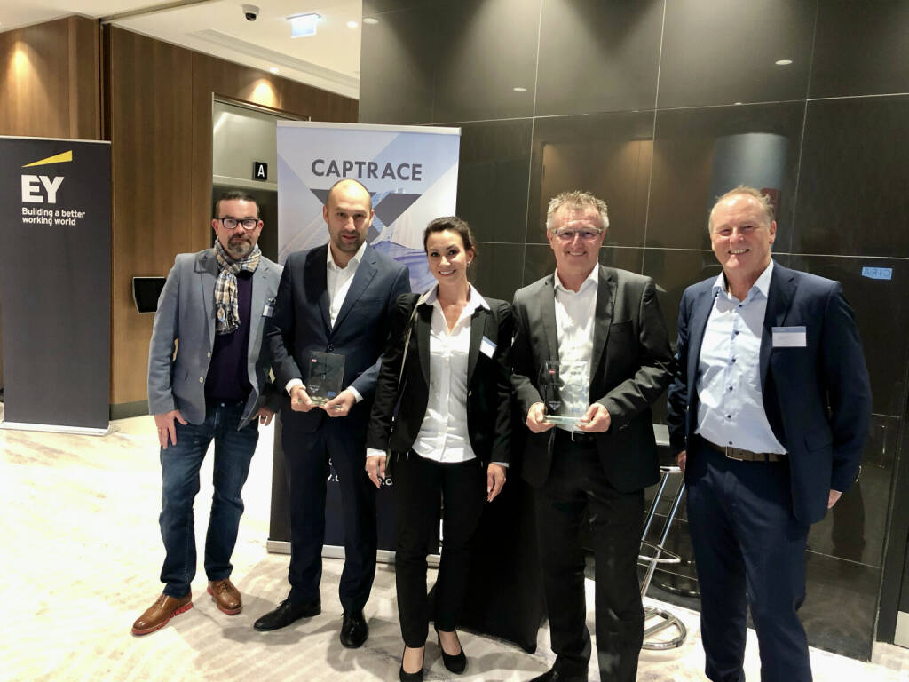 2x Number One Award für RCB, v.li. Michael Pusch (Captrace), Roman Bauer (RCB), Denise Fischer (Captrace), Gerhard Zeissl (RCB), Götz Dickert (Captrace) (14.10.2021) 