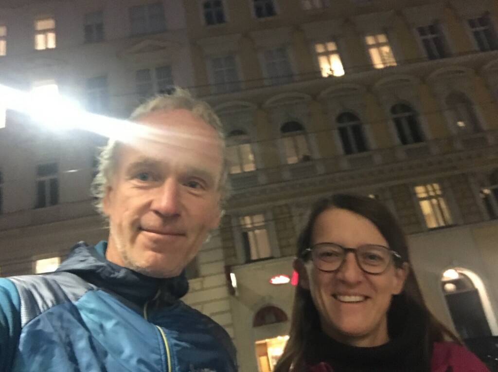 Lauf 4: 10 Kilometer mit Karin Artner(gesamt: 50).Blog zum Lauf: https://runplugged.com/2021/11/11/von_40_auf_50_der_250_mit_karin_artner_christian_drastil_via_runplugged_runkit (11.11.2021) 