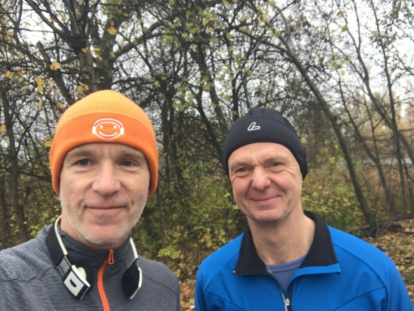 Lauf 5: 10 Kilometer mit Herbert Eliasch (gesamt: 60 nun). Blog zum Lauf: https://runplugged.com/2021/11/13/von_50_auf_60_der_250_mit_herbert_eliasch_christian_drastil_via_runplugged_runkit