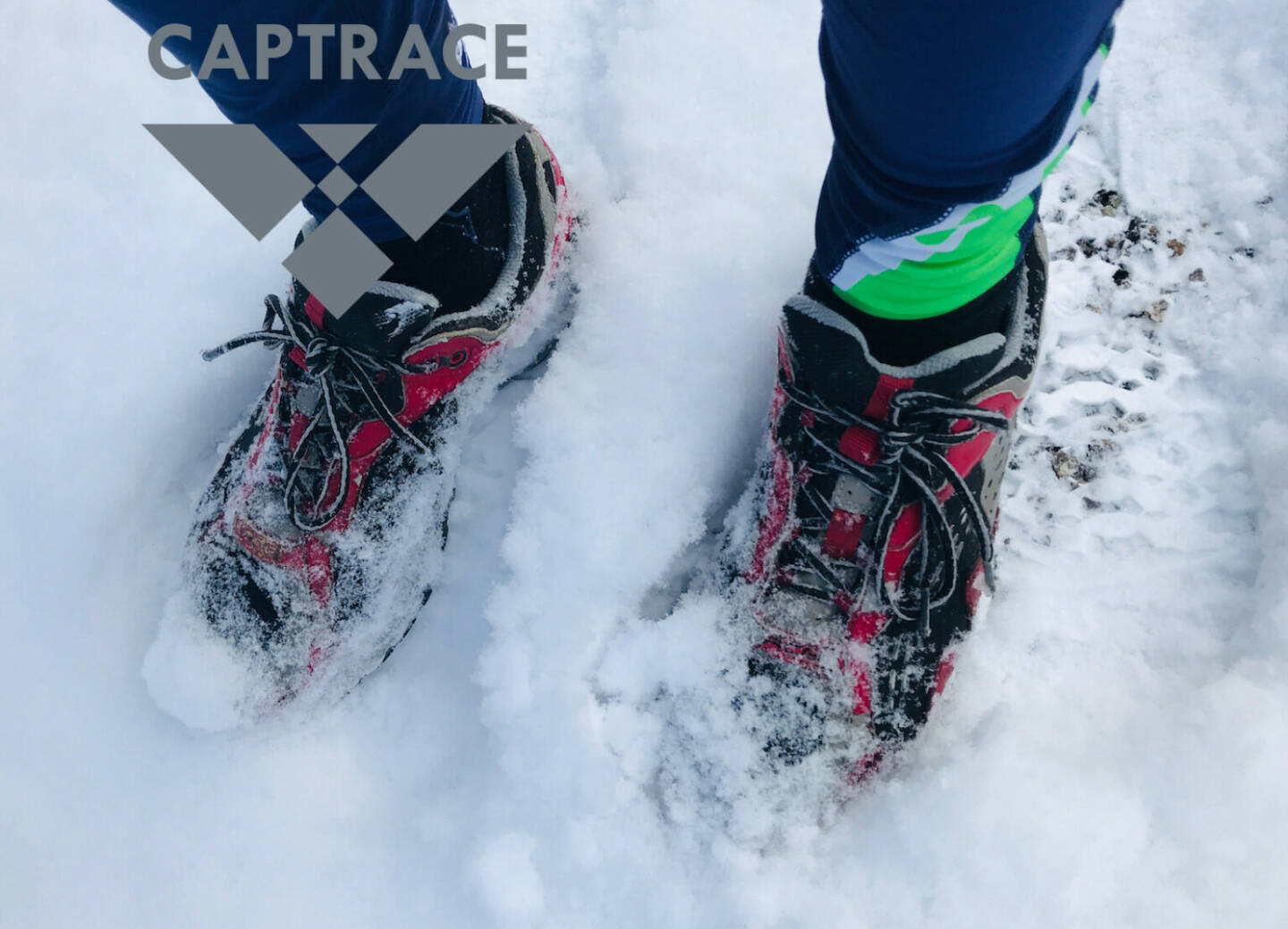 Lauf 10: 10 Kilometer presented by Captrace (Danke; gesamt 123 nun). Der Blog zum Samstags-Lauf im Schnee: https://runplugged.com/2021/11/29/von_113_auf_123_presented_by_captrace_christian_drastil_via_runplugged_runkit