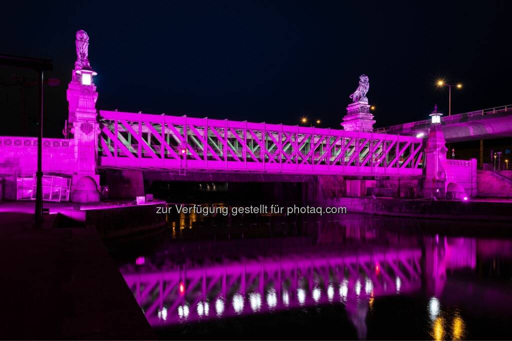 Der Verbund hat vor wenigen Tagen  durch violette Beleuchtung seiner Anlagen in Wien ein sichtbares Zeichen gesetzt.  (08.12.2021)