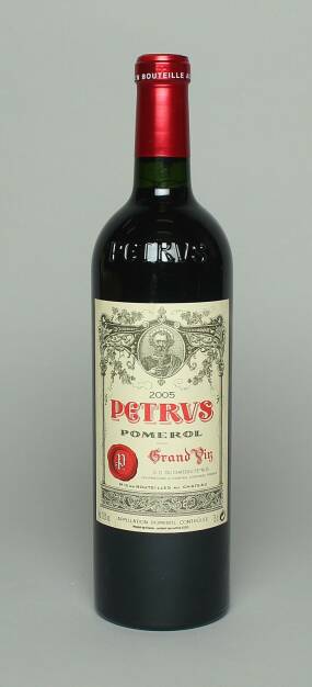 Dorotheum GmbH & Co KG: 2005 Château Pétrus, Pomerol - Bordeaux - Frankreich Pétrus 2005 wurde für 4.880 Euro versteigert - Credit: Dorotheum, © Aussender (07.01.2022) 