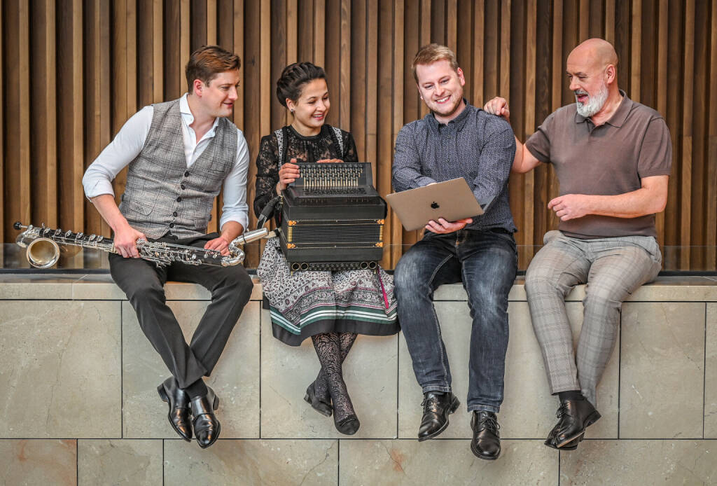 Das Startup applaus.schule aus Amstetten in Niederösterreich hat eine Cloud basierten Lernplattform zum Erlernen eines Musikinstruments entwickelt; im Bild:  Alexander Maurer, Richard Haller, Katharina Baschinger, Andreas Pabst, Fotocredit:applaus.schule (14.01.2022) 