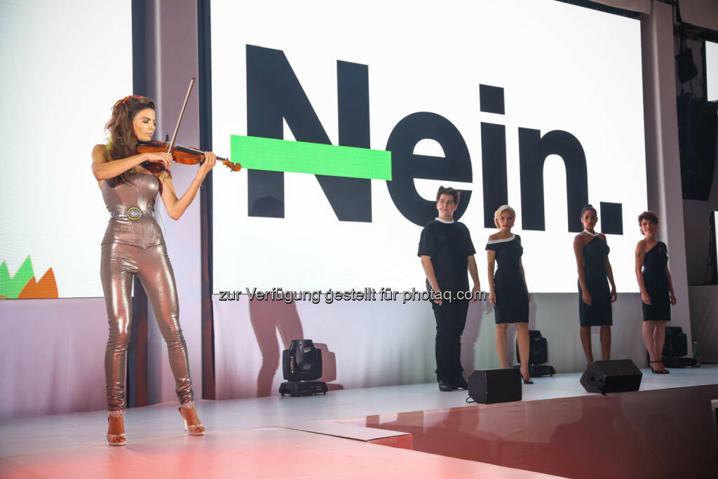 Stargeigerin Celine Roschek, Nein, © 3 (20.08.2013) 