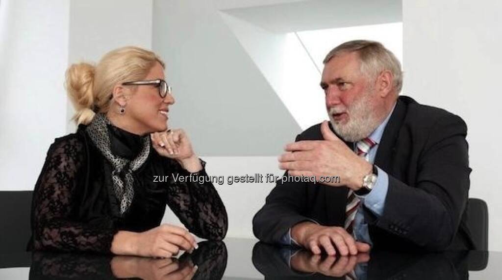 Christina Weidinger, Franz Fischler: Neue Publikation von Franz Fischler, Christina Weidinger und René Schmidpeter positioniert Thema Nachhaltigkeit international neu. Buchpräsentation am 28. August 2013 im Rahmen des Europäischen Forums Alpbach (c) Aussendung (22.08.2013) 