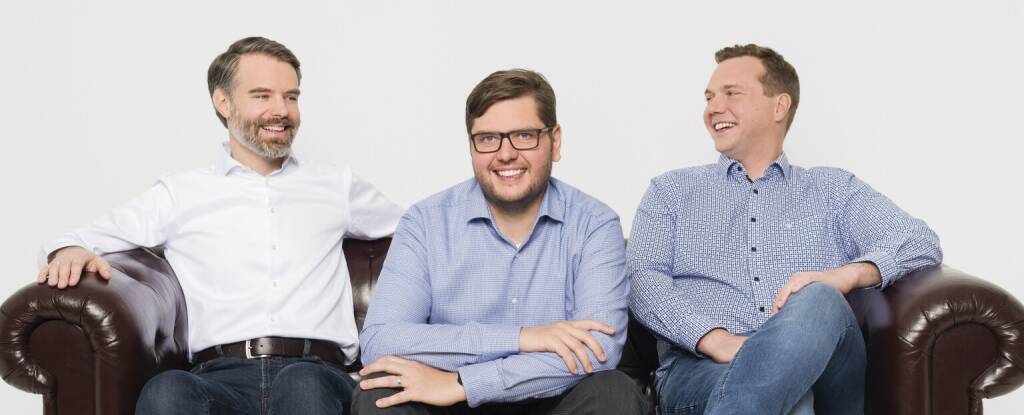 Sipfront GmbH: Sipfront sammelt sechsstelliges Angel-Investment zum Launch ein, im  Bild: Die neuen Eigentümer Daniel Tiefnig, Andreas Granig und Markus Seidl, Fotocredit:Carolin Bohn (04.05.2022) 