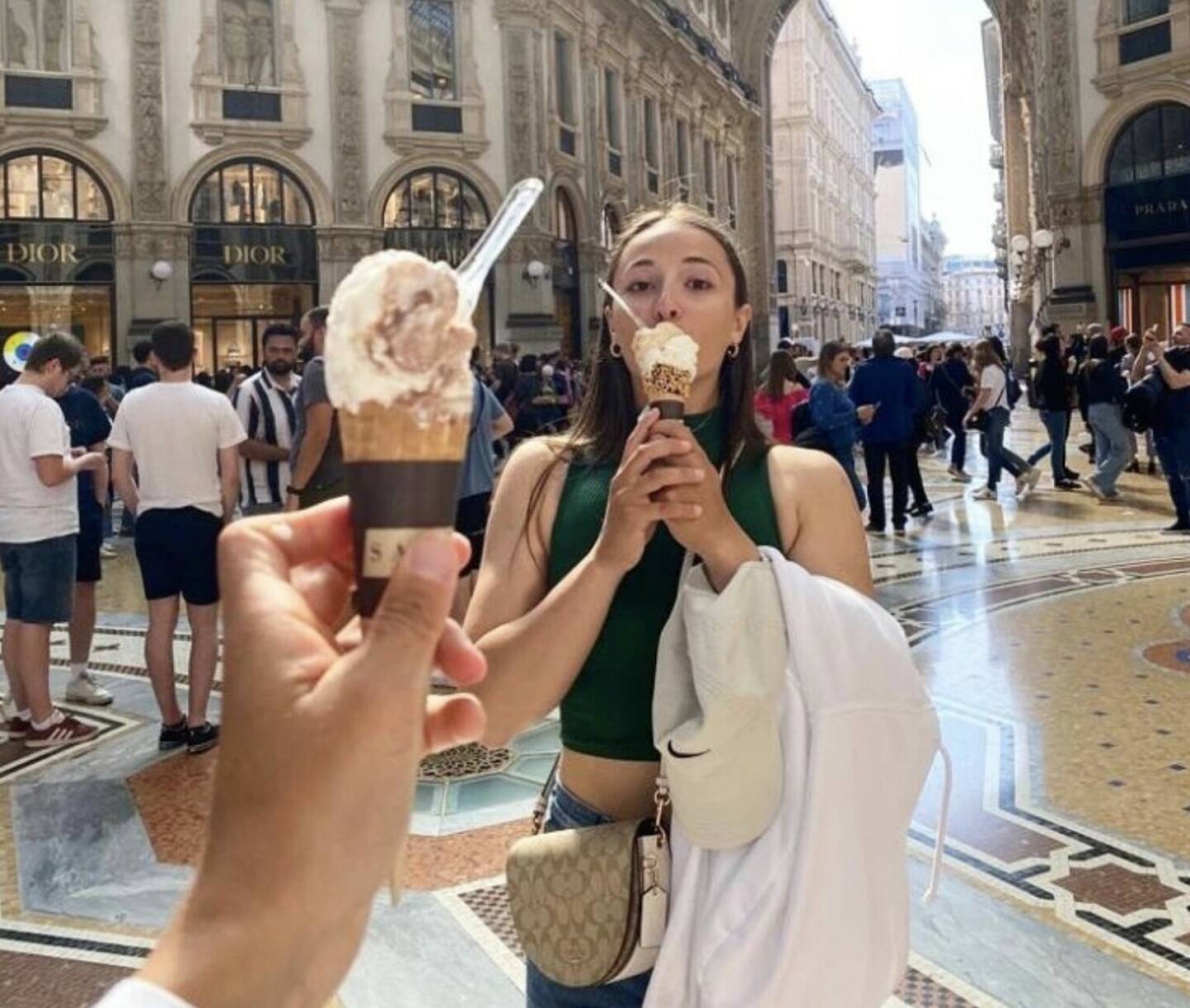 Eis Italien Sommer
Von: https://www.instagram.com/ana_roxy/ (ana_roxy - Ana Roxana Lehaci, http://www.analehaci.com  http://www.sportgeschichte.at) 