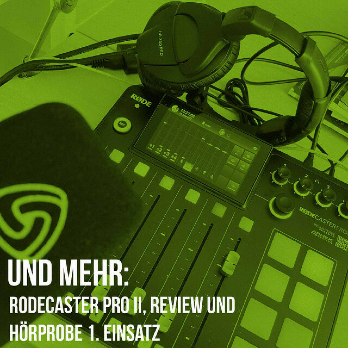 https://open.spotify.com/episode/2JmtP8WsNEzWaYpJiugJCx
Und mehr: Rodecaster Pro II, Review und Hörprobe 1. Einsatz - <p>In der heutigen Sonderfolge geht es um mein avisiertes Sommer-Setup für die bevorstehende 3. Staffel im Podcast, im Zentrum steht dabei der brandneue Rodecaster Pro II, den ich als einer der ersten bei Thomann gekauft habe. Zum Einsatz kommen auch das Lewitt LCT240 Pro (mein Lieblingsmikrophon), die neuen Sennheiser HD 280 Pro und mein Roland Verselab MV-1. Während sich das Vorgängermodell Rodecaster Pro, auf dem ich alle bisherigen Folgen aufgenommen habe, nach einem kurzen Coaching durch meinen Co. Josef Chladek als durchaus selbsterklärend herausstellte, merkt man beim Rodecaster Pro II schon, dass da viel mehr Software drin steckt, permanent lädt sich das System neue Updates runter, sodass es klar ist, warum es zur Zeit noch keine Bedienungsanleitung als PDF gibt. Und die Variante, mit der im Web durchs Menü geführt wird, strengt mich etwas an. Beim Klang hab ich auch noch nicht so ganz die Einstellung des Vorgängers gefunden. Ich habe keine starke Stimme, aber der Rodecaster Pro hatte sie präsent gemacht. </p><br/><p>Toll ist, dass nun Line-in für Musikinstrumente möglich ist, ich spiele live etwas vom Roland Verselab in die Aufnahme. Auch die Stimmverfremdungen funktionieren super.. Wie ich Overdubs bei Smart Pads machen (das war im Web präsentiert) kann, dazu bin ich noch nicht klug oder fit genug. Auch ein 3 Min. MP3 konnte ich per Drag &amp; drop noch nicht auf ein Smart Pad platzieren.</p><br/><p>Und wo geht die Season 3 hin? Dur- bzw. Mollakkorde bei good bzw. bad news sind denkbar, es wird täglich ein Podcast eines Dritten empfohlen werden und es gibt Freebies für meine Community aus Börse und Sport. Spoiler:  Der ATX TR steht bei 6200 Punkten und wir werden aus dem ATX Total Return mal im Sommer einen ATX Total Run machen und exakt den Stand des Tages als Meterzahl laufen. Partner: Wemove.</p>