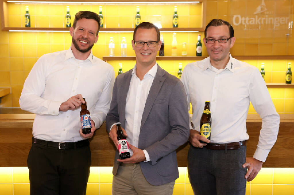 Gold, Silber & Bronze für Ottakringer beim European Beer Star 2022, v.li.n.re: Braumeister Silvan Leeb, Geschäftsführer Harald Mayer und Tobias Frank, Geschäftsführer Technik und 1. Braumeister; Credit: Ottakringer Brauerei/Katharina Schiffl, © Aussendung (15.09.2022) 