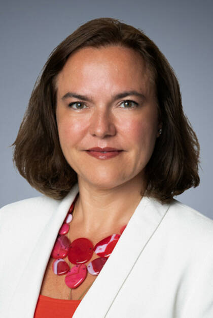 Ab dem 1. März 2023 werden Pilar Gomez-Bravo (Bild) und Alexander Mackey die Anleihensparte gemeinsam mit dem derzeitigen Chief Investment Officer Bill Adams führen. Credit: MFS (18.10.2022)