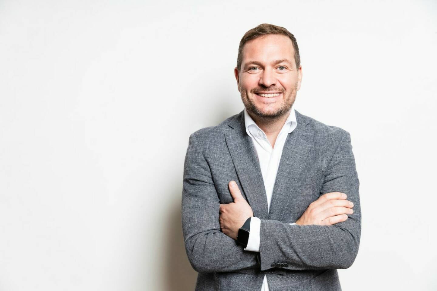 Durchblicker-Gründer Reinhold Baudisch wird Investor bei FinTech-Unternehmen froots: Er wird zudem Aufsichtsratsmitglied. Das FinTech wurde 2021 in Wien gegründet und ermöglicht Kund:innen professionelles Investieren in die Kapitalmärkte, das vorher nur Vermögenden zugänglich war. Credit: froots