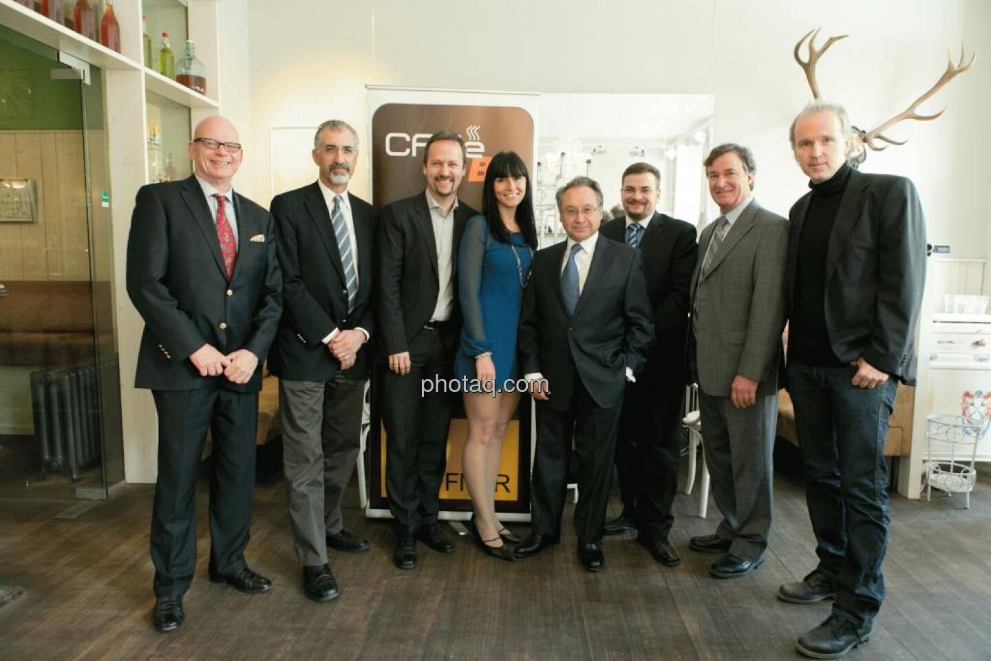 Hugh D. Clarke (Vice President Endeavour Silver), Bradford Cooke (CEO Endeavour Silver), Joachim Brunner (IR-World.com), Simone Korhonen, IR-World.com) Lenic M. Rodriguez (CEO Aurcana), Richard H. Mayr (CEO Argentuminvest), Gary Lindsey (Corporate Relations Aurcana), Christian Drastil (Christian Drastil Communications)