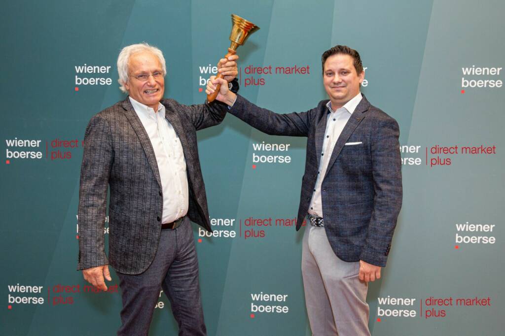 31.5.: Norbert Thurner und Lukas Thurner läuten zum Start der VAS AG im direct market plus die Opening Bell (12.12.2022) 