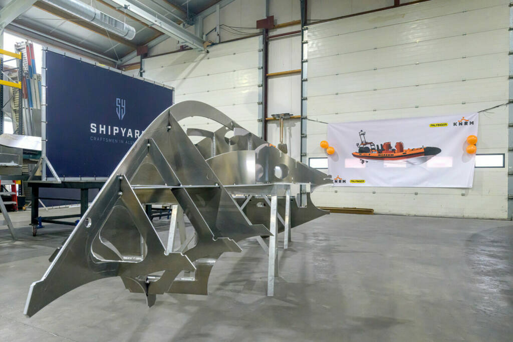 PALFINGER hat für die Royal Netherlands Sea Rescue Institution einen Rigid-Hulled Inflatable Boat (RHIB)-Prototypen entworfen Credit: KNRM/ Roel Ovinge Fotography, © Aussendung (01.02.2023)