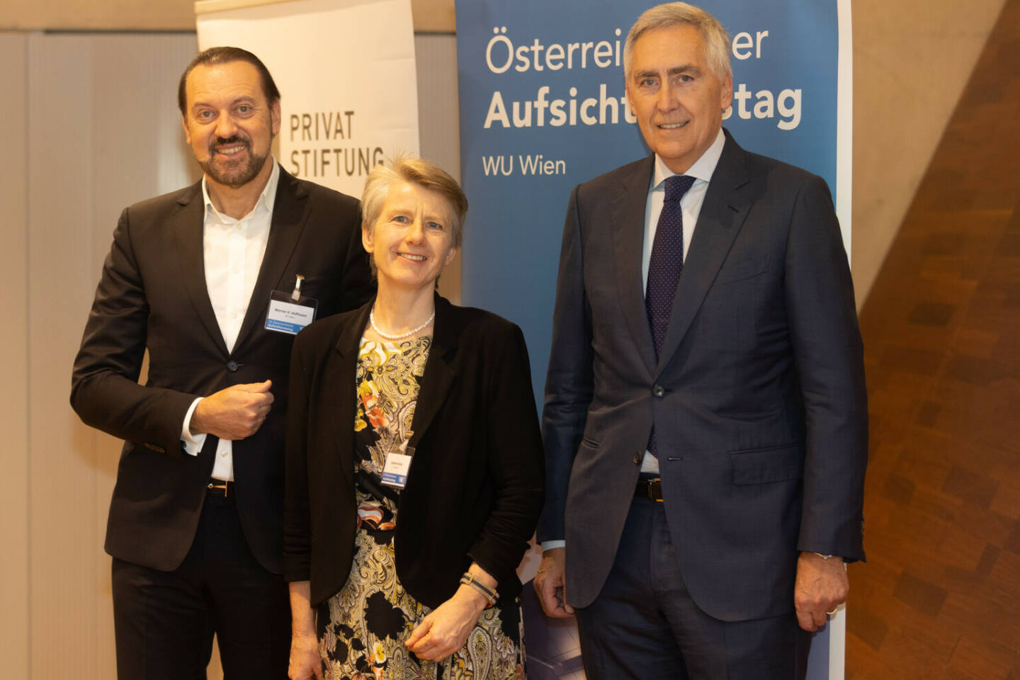 Verein zur Forschung und Förderung der Unternehmensaufsicht: Österreichischer Aufsichtsratstag 2023: „Krisenzeiten sind Aufsichtsratszeiten!“ v.l.n.r. Werner H. Hoffmann, Susanne Kalss, Peter Löscher Fotocredit:cochic photography