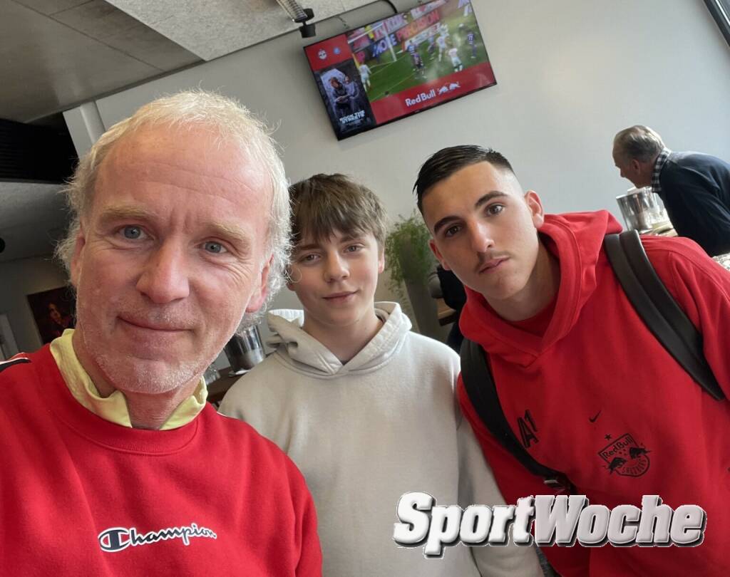 Mit Sohn Maxim und Oscar Gloukh in der Red Bull Arena (11.04.2023) 