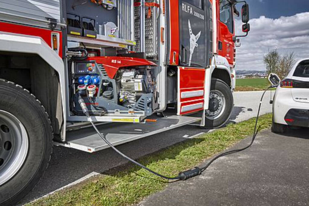 Rosenbauer präsentiert RS 14 für die Pannenhilfe, E-Fahrzeuge werden wieder flott gemacht. Bidl: Rosenbauer, © Aussender (14.04.2023) 