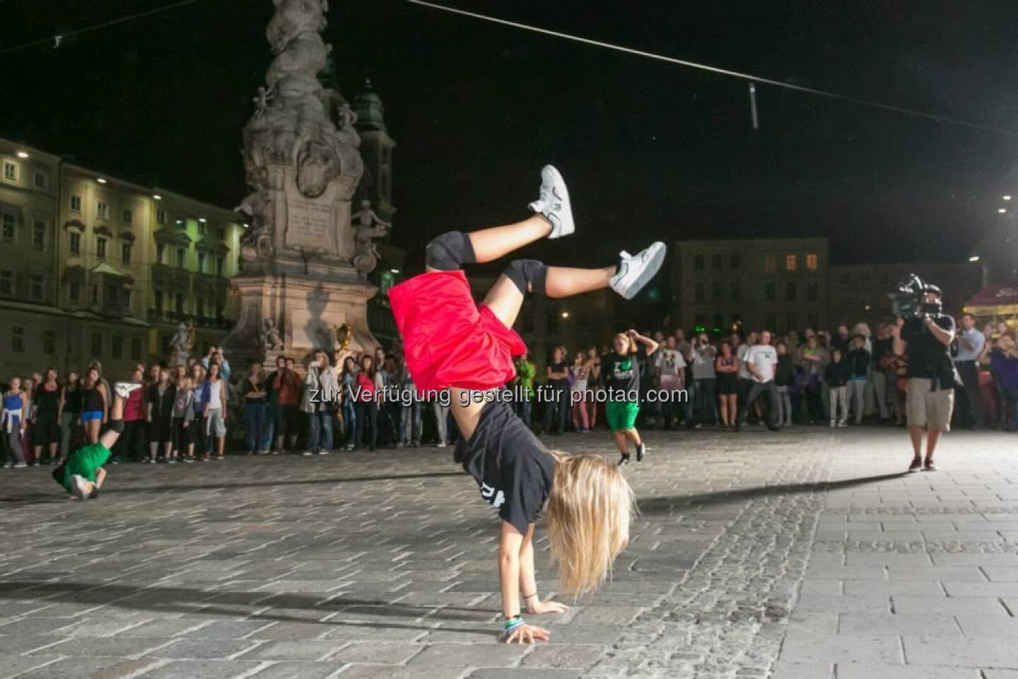 Hände, Dancing Flashlight zur voestalpine Klangwolke