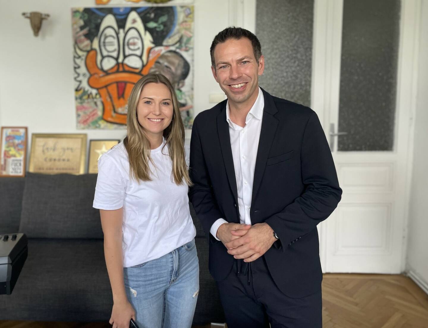 Laura Riener (Kommunikation FC Blau-Weiß Linz) und Christoph Peschek (GF FC Blau-Weiß Linz) zu Gast