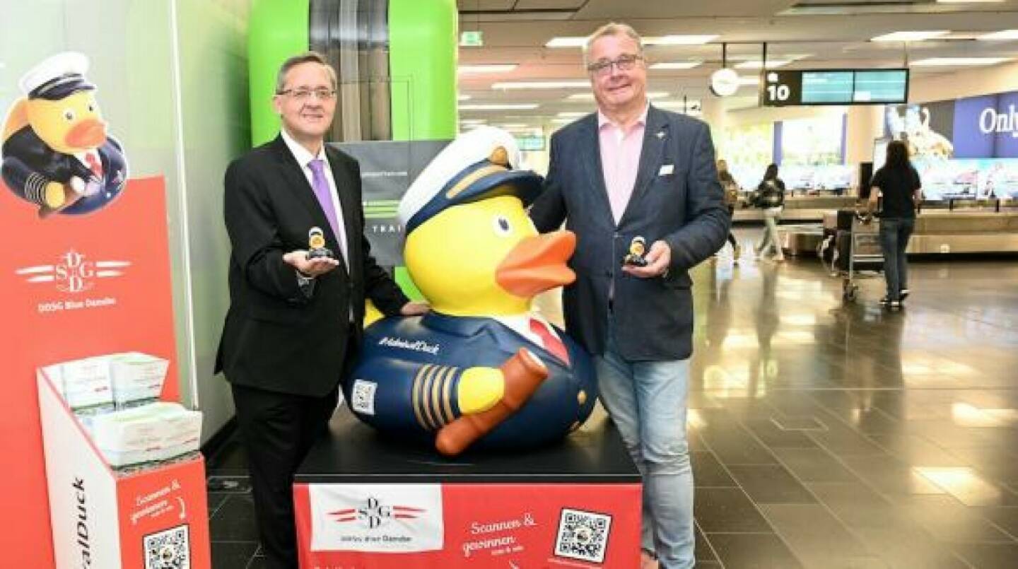 DDSG Blue Danube und Flughafen Wien kooperieren und bewerben Angebote für internationale Gäste und lokales Publikum. Im Bild: Flughafen-Vorstand Günther Ofner, DDSG-Blue-Danube-Geschäftsführer Wolfgang Fischer. Credit: leisure communications/Christian Jobst