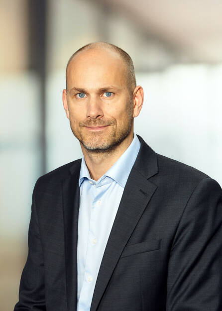 Bilanz für das Gesamtjahr 2023: Zahl der weltweiten IPOs sinkt gegenüber Vorjahr um acht Prozent, Volumen 33 Prozent niedriger: Stefan Uher, Partner und Leiter der Wirtschaftsprüfung bei EY Copyright: EY/Christina Häusler, © Aussender (14.12.2023) 