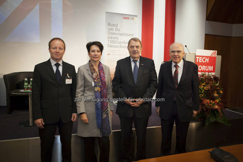 Michael Losch, Sabine Herlitschka, Richard Schenz, Helmut List (Foto:  Aussenwirtschaft Austria)
 (15.12.2012) 