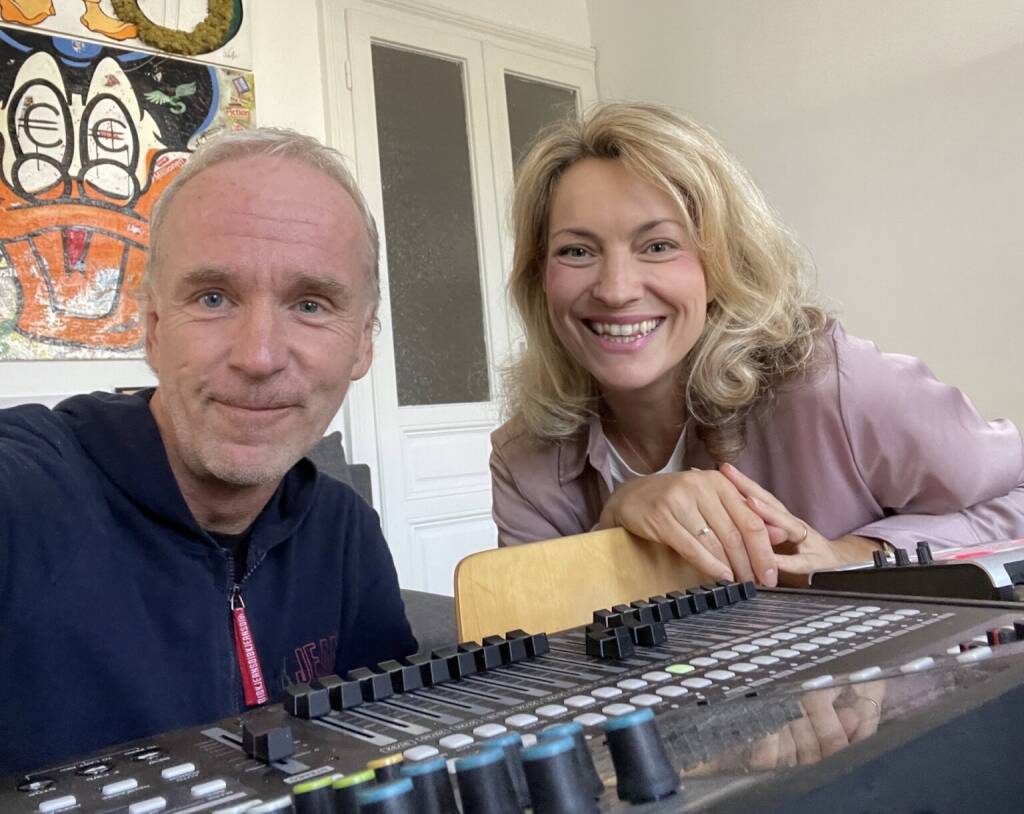 Neuer Market & Me Jingle ab morgen mit Zweitfrau-Frontfrau Diana Lueger. 
Hören unter https://www.audio-cd.at/songs (22.09.2024) 