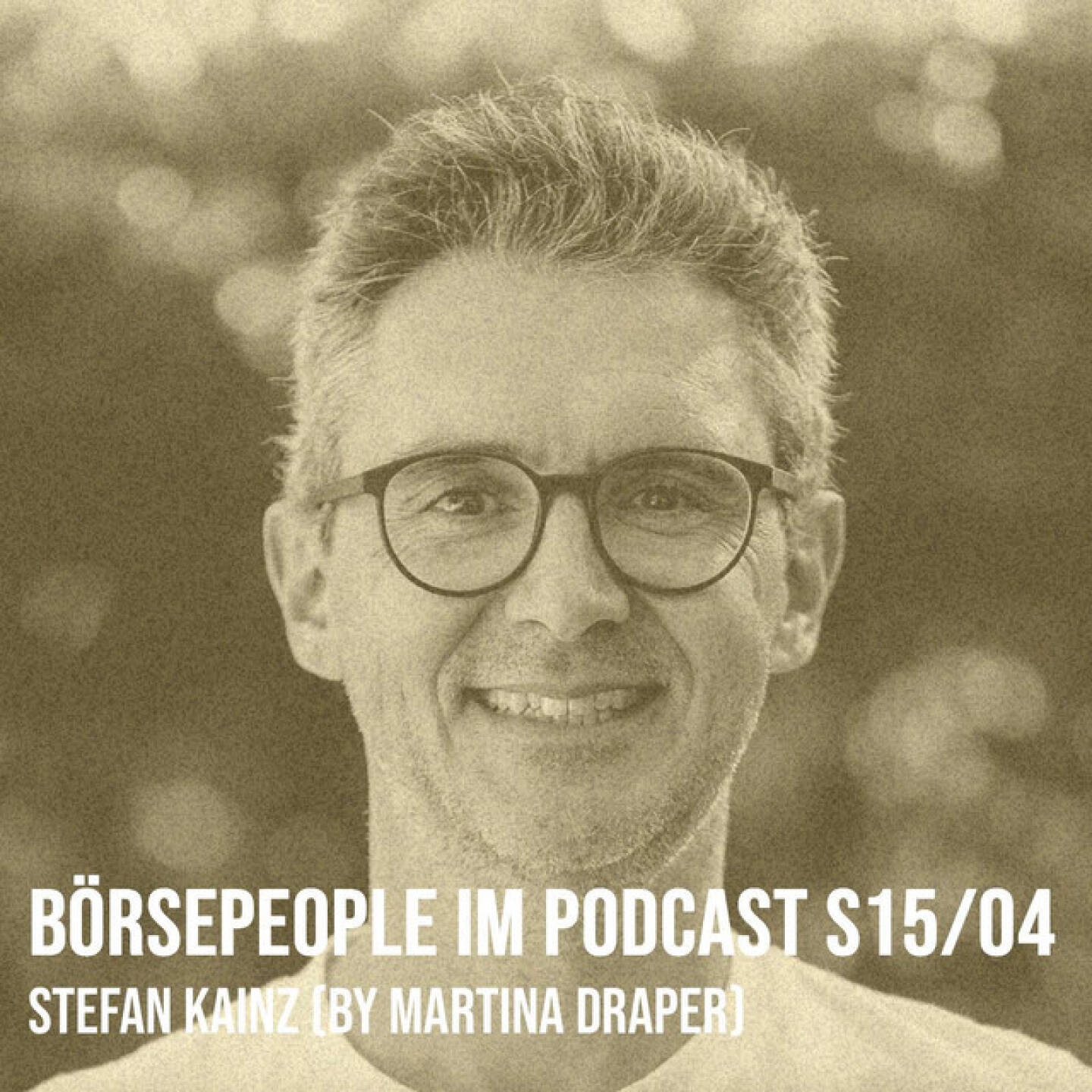 https://open.spotify.com/episode/3YSmXUrjnaAPUoGzQFW68a
Börsepeople im Podcast S15/04: Stefan Kainz - <p>Stefan Kainz ist Chief Listener bei der Crowdinvesting-Plattform klimja.org. Stefan wurde nicht von mir, sondern von der Fotografin Martina Draper interviewt. Die Aufnahme fand vor exakt einem Jahr, als klimja.org noch als crowd4climate bekannt war, statt, ist aber zu schade, nicht gesendet zu werden. Org war hie und da auch der Wind, denn das Gespräch haben die beiden aus einem gewissen Grund outdoor geführt. Im Talk geht es um Stefans Weg von der Bawag, über wikifolio, Growth Ninjas hin zur heutigen klimja. Martina hat auf ihre frech-spontane-Schmäh-Art tolle Fragen gestellt, der Wind gehört dazu irgendwie und gleich zu Beginn wird aufgeklärt, warum man nicht indoor aufnehmen durfte. Spannend finde ich auch die Inputs zur Weitwanderung Stefans von Salzburg nach Triest und den Aspekt 2 hoch 33.<br>
<br>
<a href=https://www.klimja.org target=_blank>https://www.klimja.org</a><br>
<a href=https://www.martina-draper.at target=_blank>https://www.martina-draper.at</a><br>
<br>
About: Die Serie Börsepeople findet im Rahmen von <a href=http://www.audio-cd.at target=_blank>http://www.audio-cd.at</a> und dem Podcast Audio-CD.at Indie Podcasts statt. Es handelt sich dabei um typische Personality- und Werdegang-Gespräche. Die Season 15 umfasst unter dem Motto „24 Börsepeople“ 24 Talks. Presenter der Season 15 ist die 3 Banken-Generali Investment-Gesellschaft, <a href=https://www.3bg.at target=_blank>https://www.3bg.at.</a> Welcher der meistgehörte Börsepeople Podcast ist, sieht man unter <a href=http://www.audio-cd.at/people target=_blank>http://www.audio-cd.at/people.</a> Der Zwischenstand des laufenden Rankings ist tagesaktuell um 12 Uhr aktualisiert.<br>
<br>
Bewertungen bei Apple (oder auch Spotify) machen mir Freude: <a href=http://www.audio-cd.at/spotify target=_blank>http://www.audio-cd.at/spotify</a> , <a href=http://www.audio-cd.at/apple target=_blank>http://www.audio-cd.at/apple</a> .</p>