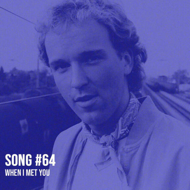 https://open.spotify.com/episode/6YQIWFTe0N1NPUdToDOQEM
Song #64 (teilweise spoken): When I met you - kennt irgendjemand diese Nummer oder ist die von meinem 17jährigen Ich? - <p>Am Super Me Sunday auf audio-cd.at erzähle ich nun auch nach und nach meine musikalischen Wurzeln. Denn ja, im egoth-Verlag wird 2025 ein Buch über mich mit ca. 350 Seiten erscheinen. Dies zum Fanboy-Status in den Bereichen Wiener Börse, Sport, Musik (und mehr). Musik ist mir extrem wichtig, aktiv wie passiv und leider erlaubt Spotify das Publishen von reinen Songs und Eigenkompositionen nicht mehr so wirklich, da braucht man Musiker-Accounts. <br>
<br>
Heute: Ich war seinerzeit in einer Schulband, die weniger Schulband als Zusammenwürfel-Truppe für unser Matura-Konzert war. Und zum Üben hatte ich mir die Schulorgel ausgeborgt und dabei immer wieder aus der Luft mit alten Ghettoblastern aufgenommen (3x übereinander, den Bass a-cappella, man hört es an der Qualität). Was ich nicht mehr weiss: Hab ich das damals selbst komponiert oder einfach nur nachgespielt? Gefunden hab ich via Google nichts, weder beim Text; noch, was die Musik betrifft. Wenn das von mir ist, nehme ich das jetzt mit guten Leuten und ganz anderen musikalischen Möglichkeiten neu auf. Einfach ein Kleinod, eine Erinnerung. Sachdienliche Hinweise erbeten.<br>
<br>
- mehr Songs: <a href=https://www.audio-cd.at/songs target=_blank>https://www.audio-cd.at/songs</a><br>
- Playlist mit ein paar unserer Songs: <a href=https://open.spotify.com/playlist/63tRnVh3aIOlhrdUKvb4P target=_blank>https://open.spotify.com/playlist/63tRnVh3aIOlhrdUKvb4P</a><br>
Bewertungen bei Apple (oder auch Spotify) machen mir Freude: <a href=http://www.audio-cd.at/apple target=_blank>http://www.audio-cd.at/apple</a> <a href=http://www.audio-cd.at/spotify target=_blank>http://www.audio-cd.at/spotify</a><br>
</p> (13.04.2025) 