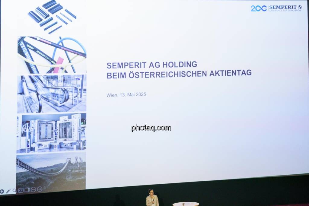 1. Aktientag von Börse Social und Börse Express im Cineplexx Kino, v.li.: Bettina Schragl (IR Semperit) (14.05.2025) 