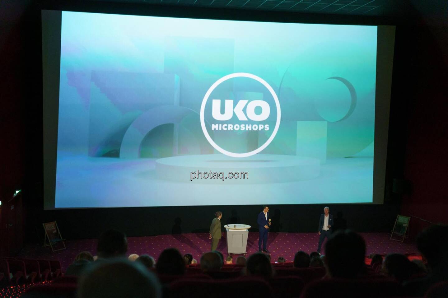 1. Aktientag von Börse Social und Börse Express im Cineplexx Kino, Präsentation UKO Microshops, CEO Moritz Unterkofler, CFO Maximilian Huber