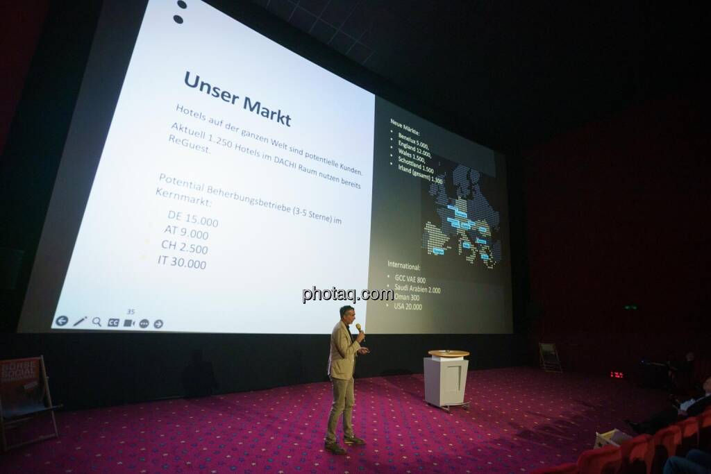 1. Aktientag von Börse Social und Börse Express im Cineplexx Kino, Präsentation ReGuest, CEO Michael Mitterhofer (14.05.2025) 