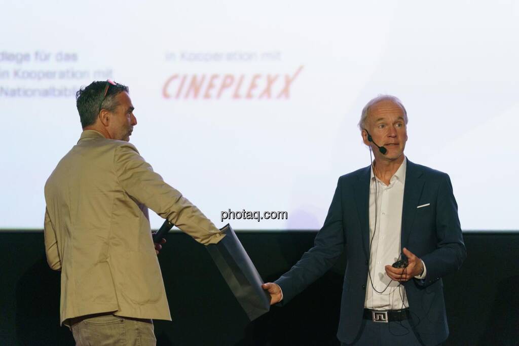 1. Aktientag von Börse Social und Börse Express im Cineplexx Kino, Präsentation ReGuest, CEO Michael Mitterhofer, Christian Drastil (Börse Social, kapitalmarkt-stimme.at) (14.05.2025) 