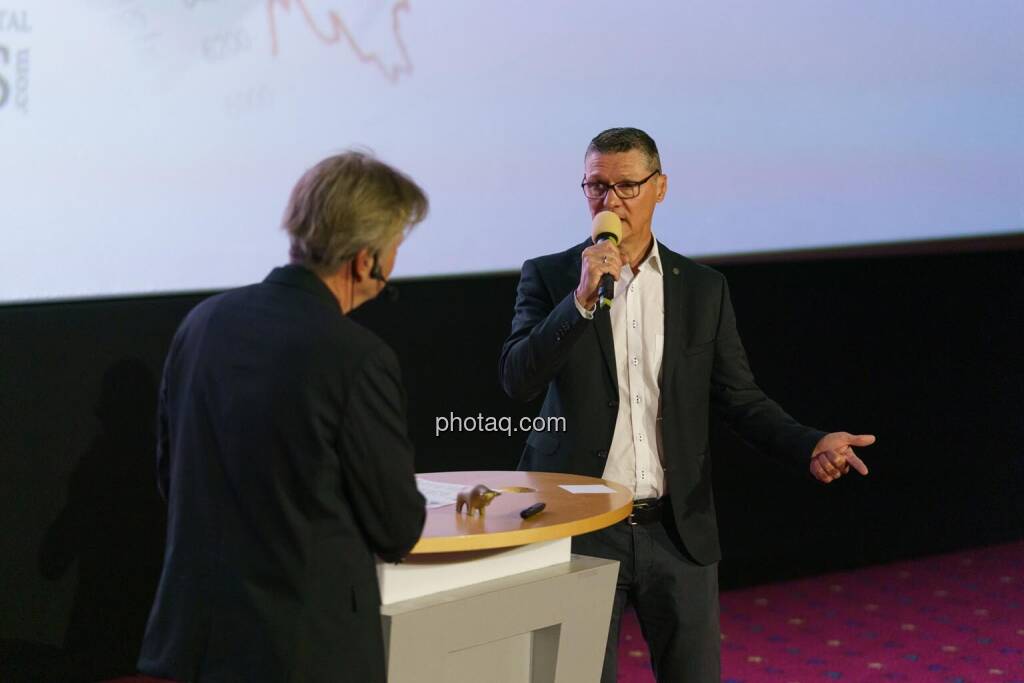 1. Aktientag von Börse Social und Börse Express im Cineplexx Kino, Live Podcast Von Bullen & Bären mit Robert Gillinger (Börse Express) und Harry Schartner (DADAT) (14.05.2025) 