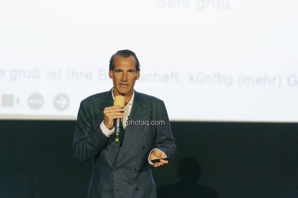 1. Aktientag von Börse Social und Börse Express im Cineplexx Kino, Studienpräsentation von Thomas Schwabl von Marketagent zu Österreichischen Aktien (14.05.2025) 