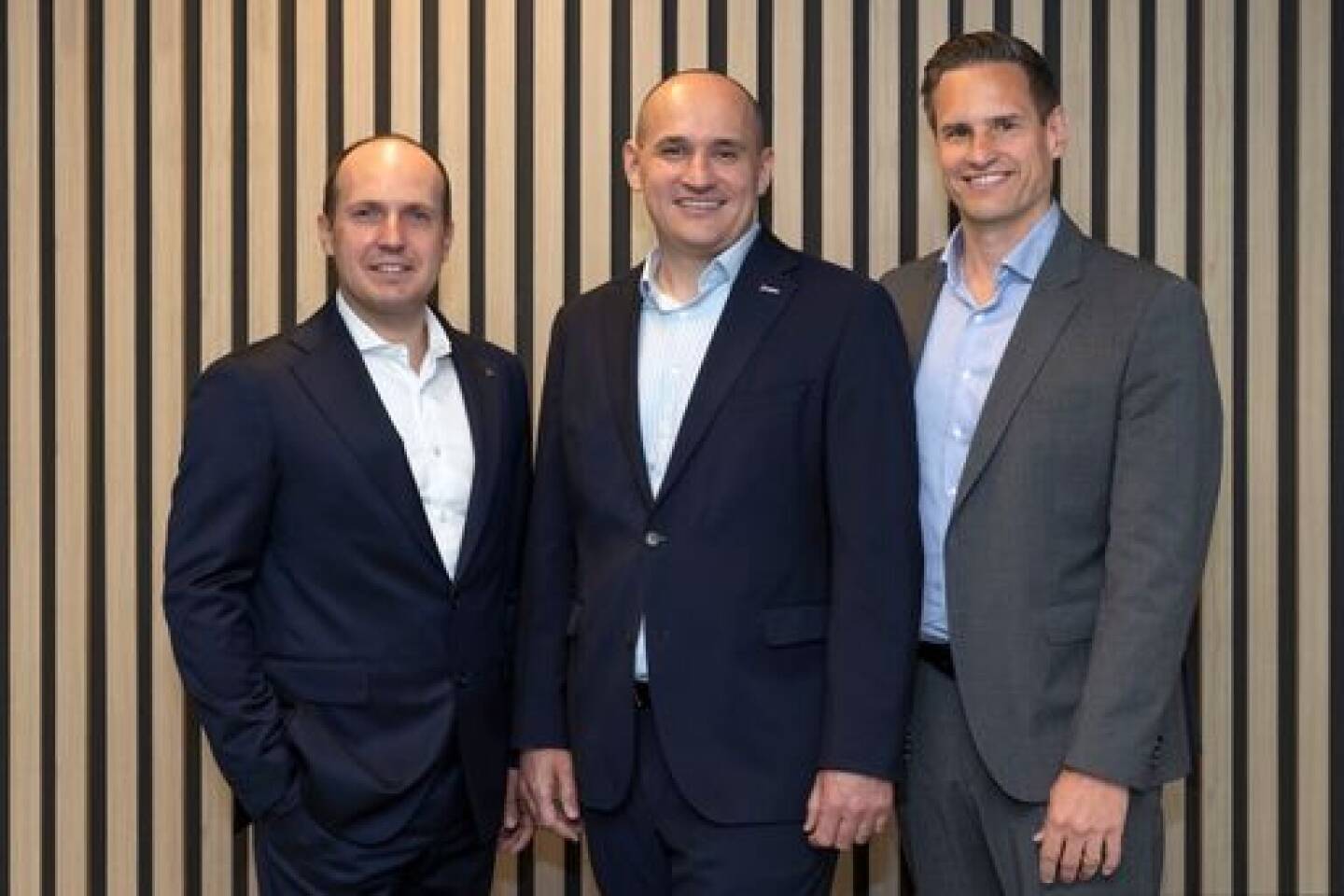 Bawag  v.l.n.r. Marcus Kapun (Head of Global Brokerage bei der BAWAG), Enver Sirucic (CFO und Stellvertreter CEO der BAWAG Group), Thomas Csipkó ( Leiter Filialgeschäft bei der BAWAG), Fotocredit: BAWAG/APA-Fotoservice/Roland Rudolph