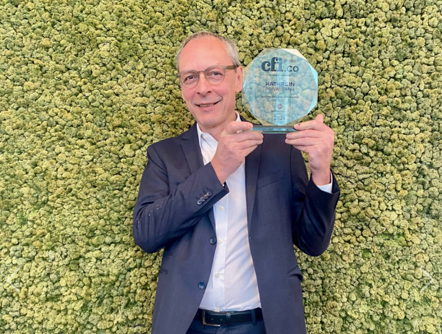 Kathrein Privatbank-CEO Wilhelm Celeda mit dem CFI Award 2024, Credit: Kathrein Privatbank