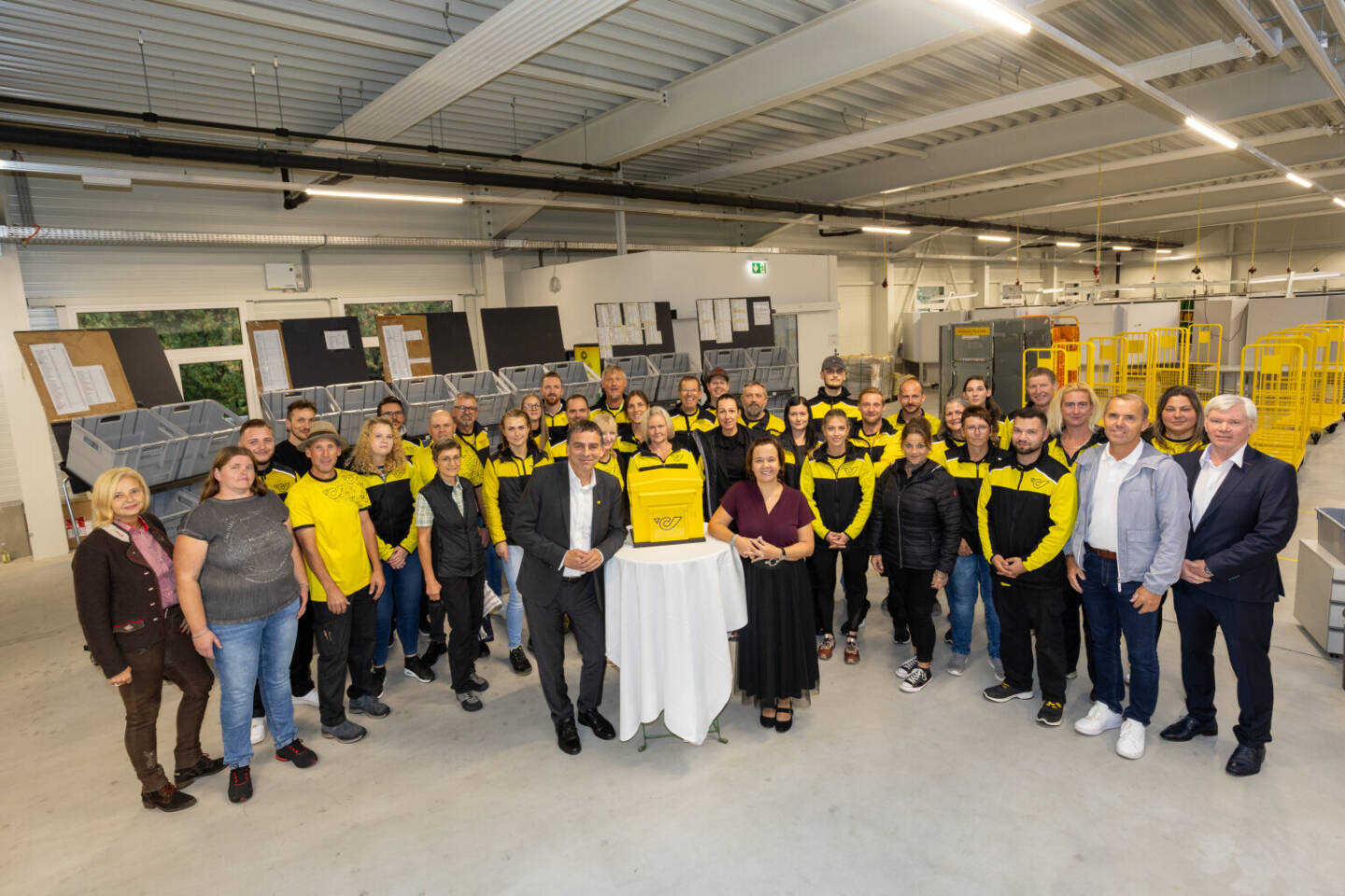 Das Team der Postbasis Weiz sorgt für die tägliche Zustellung von rund 2.300 Paketen, (© Österreichische Post AG/Robert Frankl)
