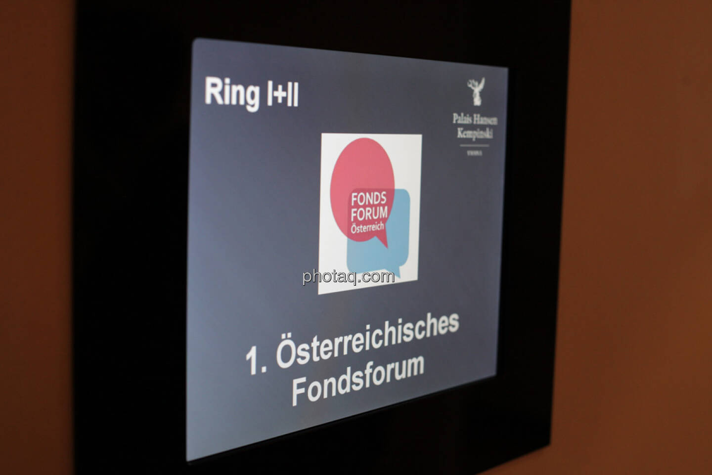 Österreichisches Fondsforum, Display