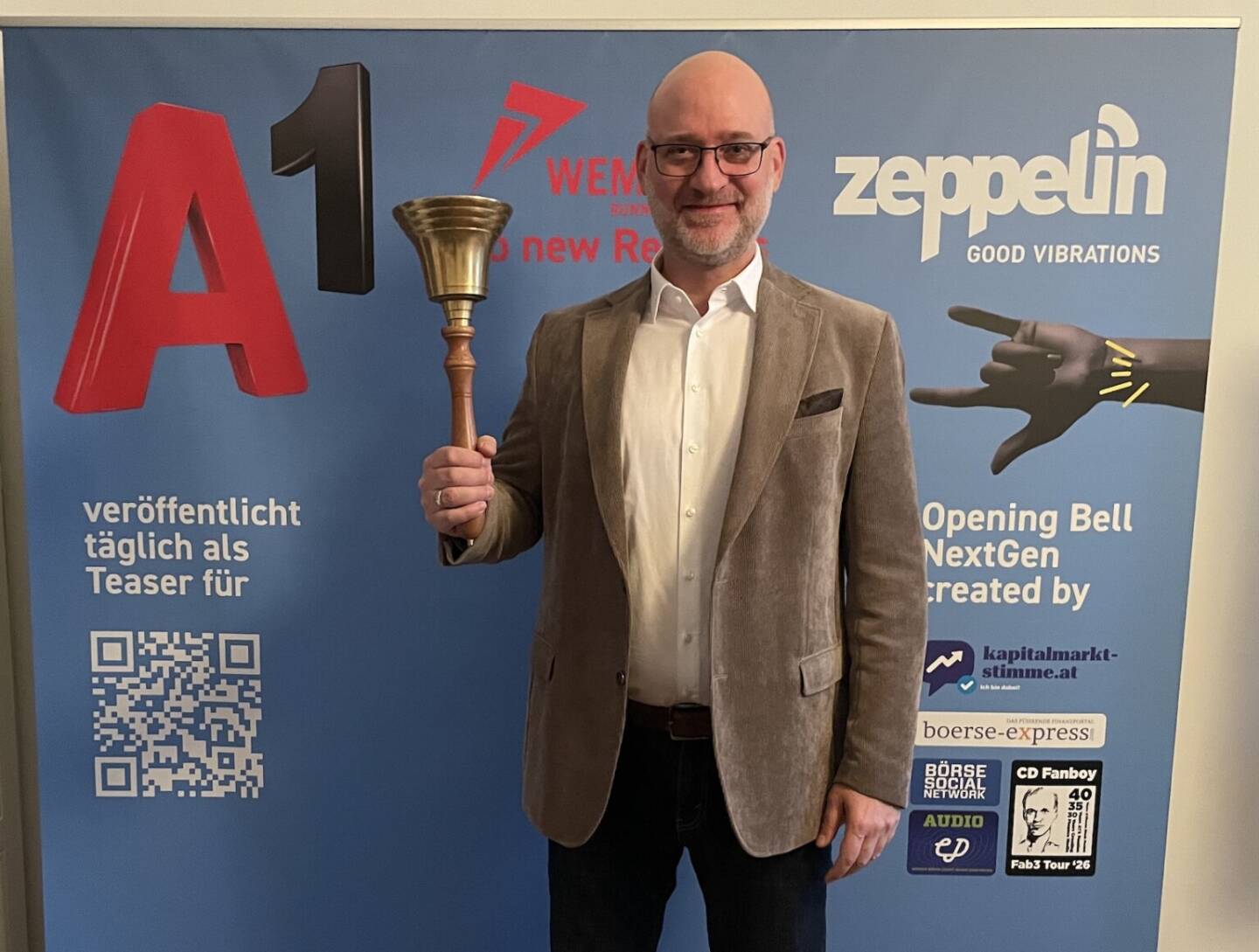 Hans Lang l&auml;utet die Opening Bell f&uuml;r Dienstag. Der neue IR-Mann von Reploid (Number One B&ouml;rseneuling 2025) ist nach 20 Folgen des Private Investor Relations Podcast http://www.audio-cd.at/pir bisher meistgeh&ouml;rt