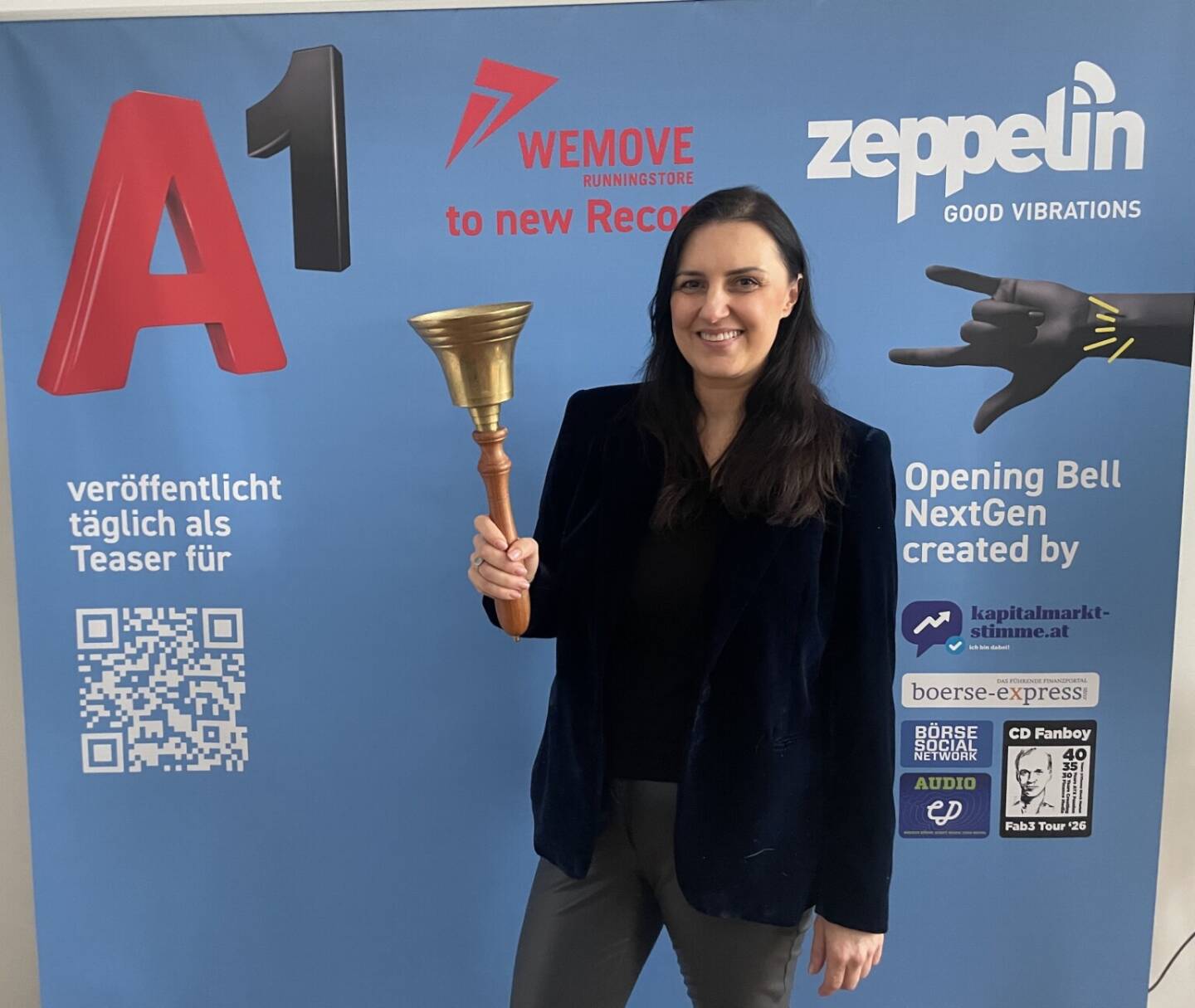 Marija Marjanovic l&auml;utet die Opening Bell f&uuml;r Freitag. Die Immobilienexpertin (MM Immobilien im Mittelpunkt) gab mir heute eine Einsch&auml;tzung zum Markt. Zu h&ouml;ren ab Montag in der B&ouml;rsepeople-Reihe unter http://www.audio-cd.at/people 
